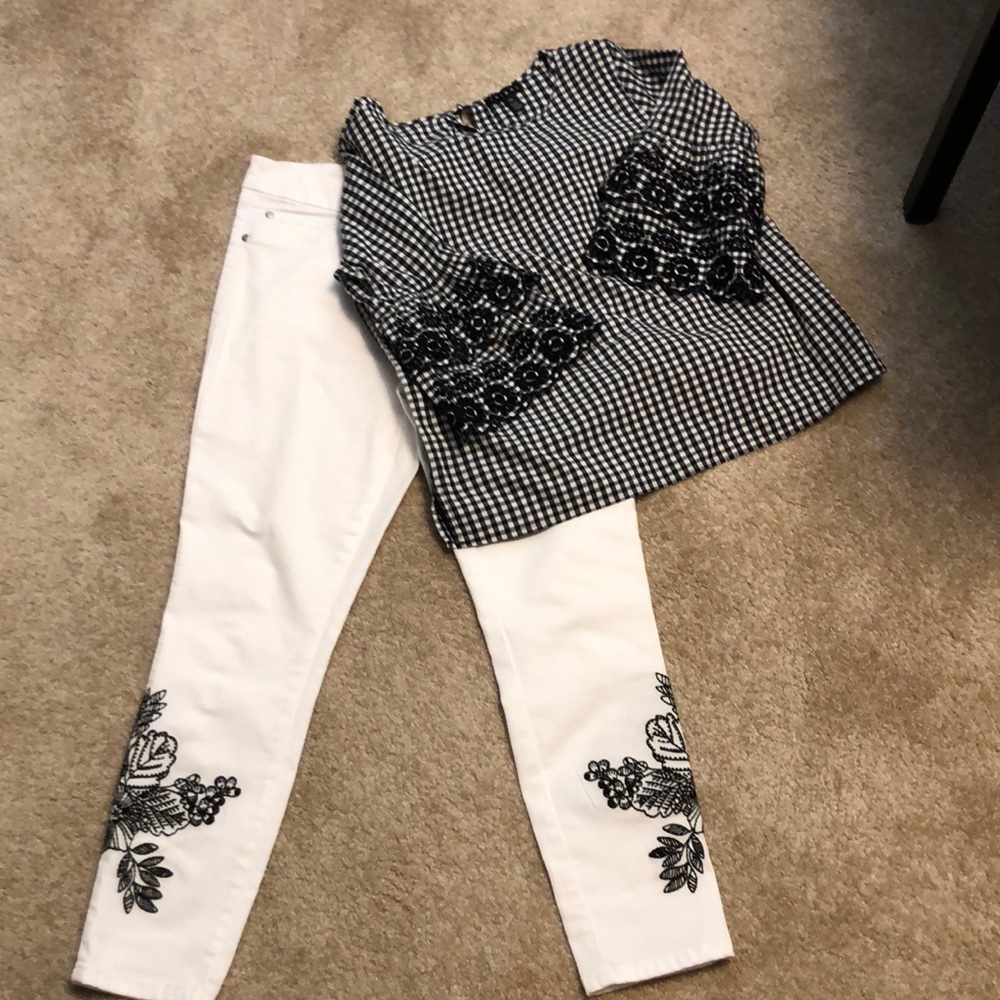 Tribal brand ankle jogging & top